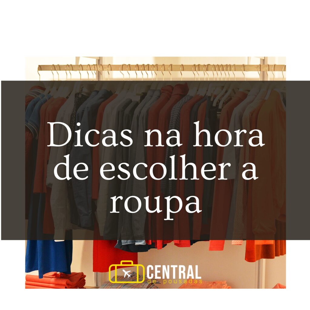 titulo da matéria com um cabideiro cheio de roupas atras