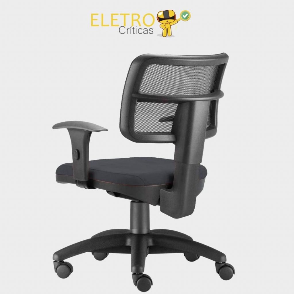 foto da cadeira vista de trás