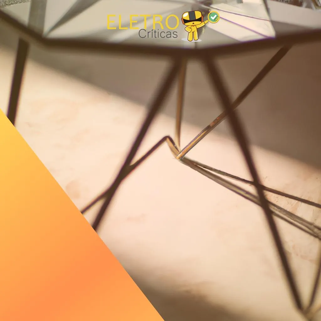 4283/top-8-melhores-mesas-de-centro-espelhadas-para-sala-de-